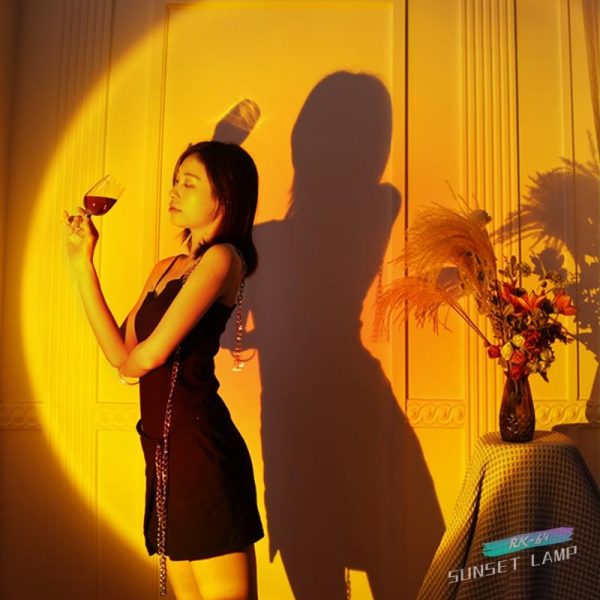 4-in-1 Sunset Lamp (Sunset, Rainbow, Sunset Red, Sun Light) For Sale - Image 3